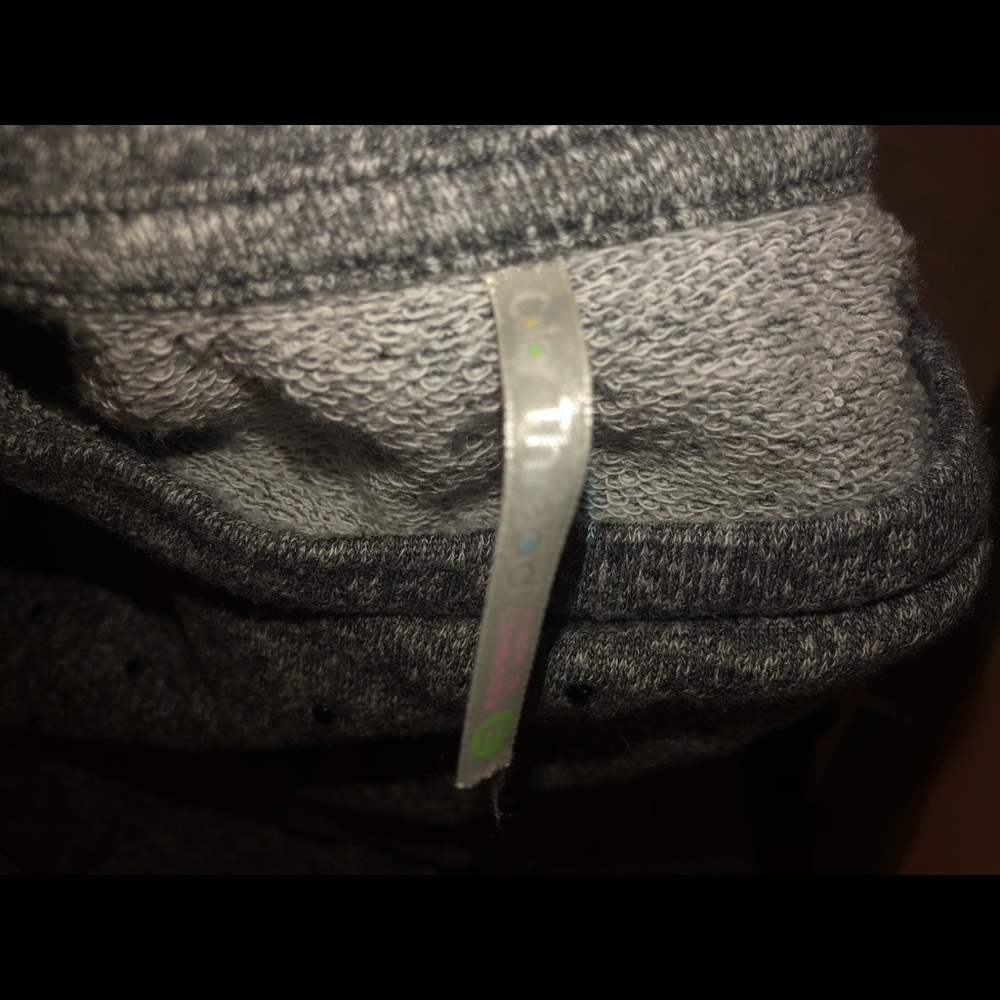 Color Thread Crop top sweater - Picture 3 of 3